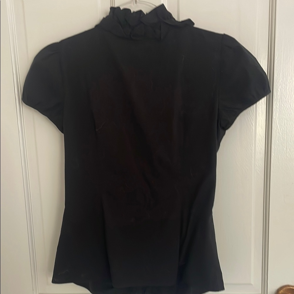 LOFT Women's Black Ruffled Top - Picture 5 of 5